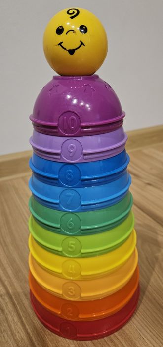 Fisher Price zabawka piramidka okrągłe kubeczki do ustawiania