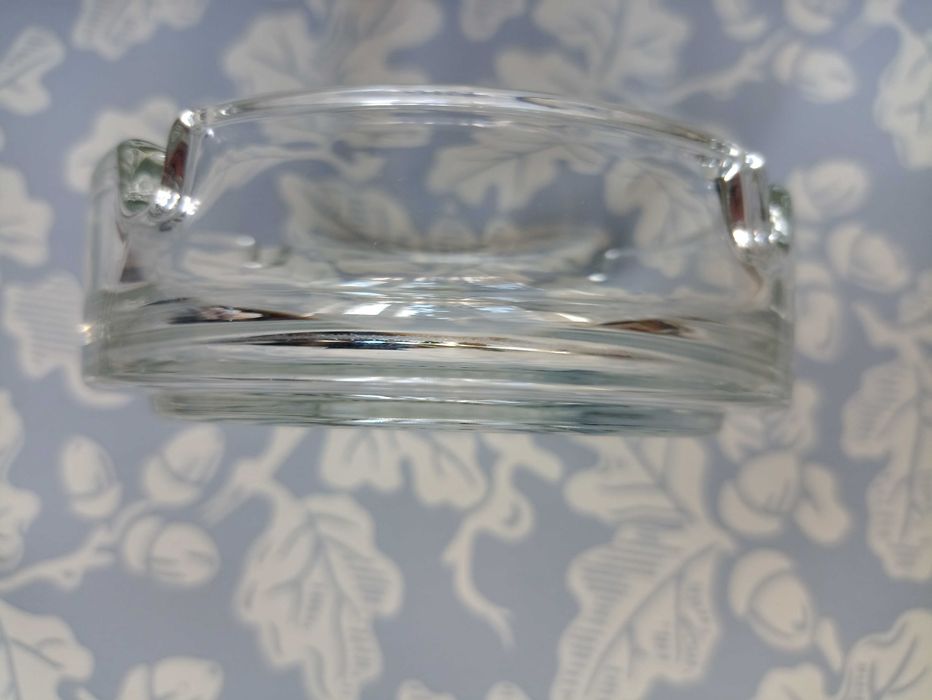 Пепельница стеклянная "Golden Hunting Club". Деколь. Коллекционная.