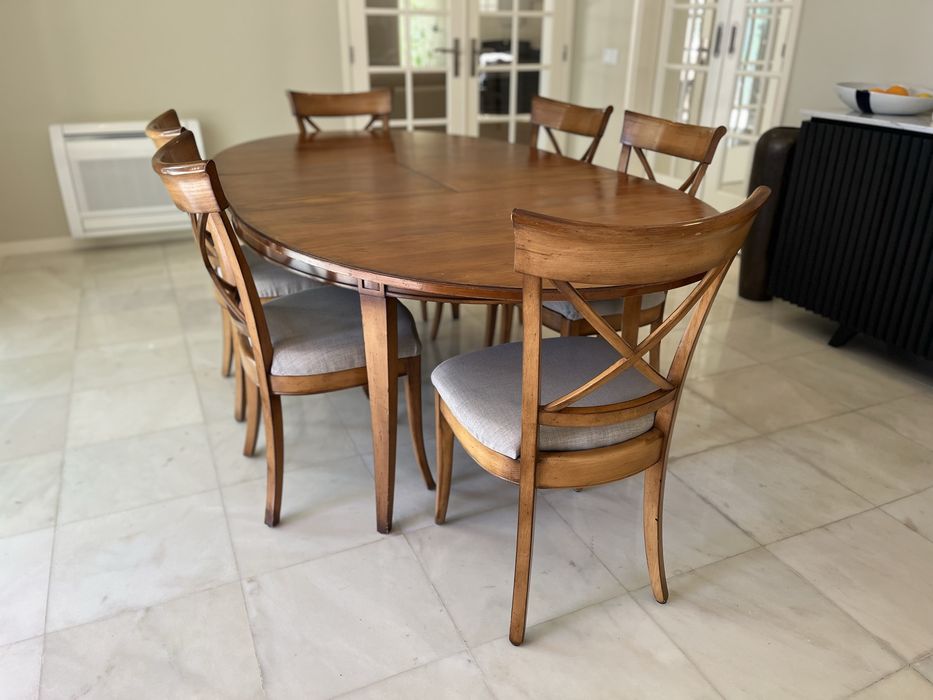 Mesa de jantar com 6 cadeiras Roche Bobois - 120cm x 220cm