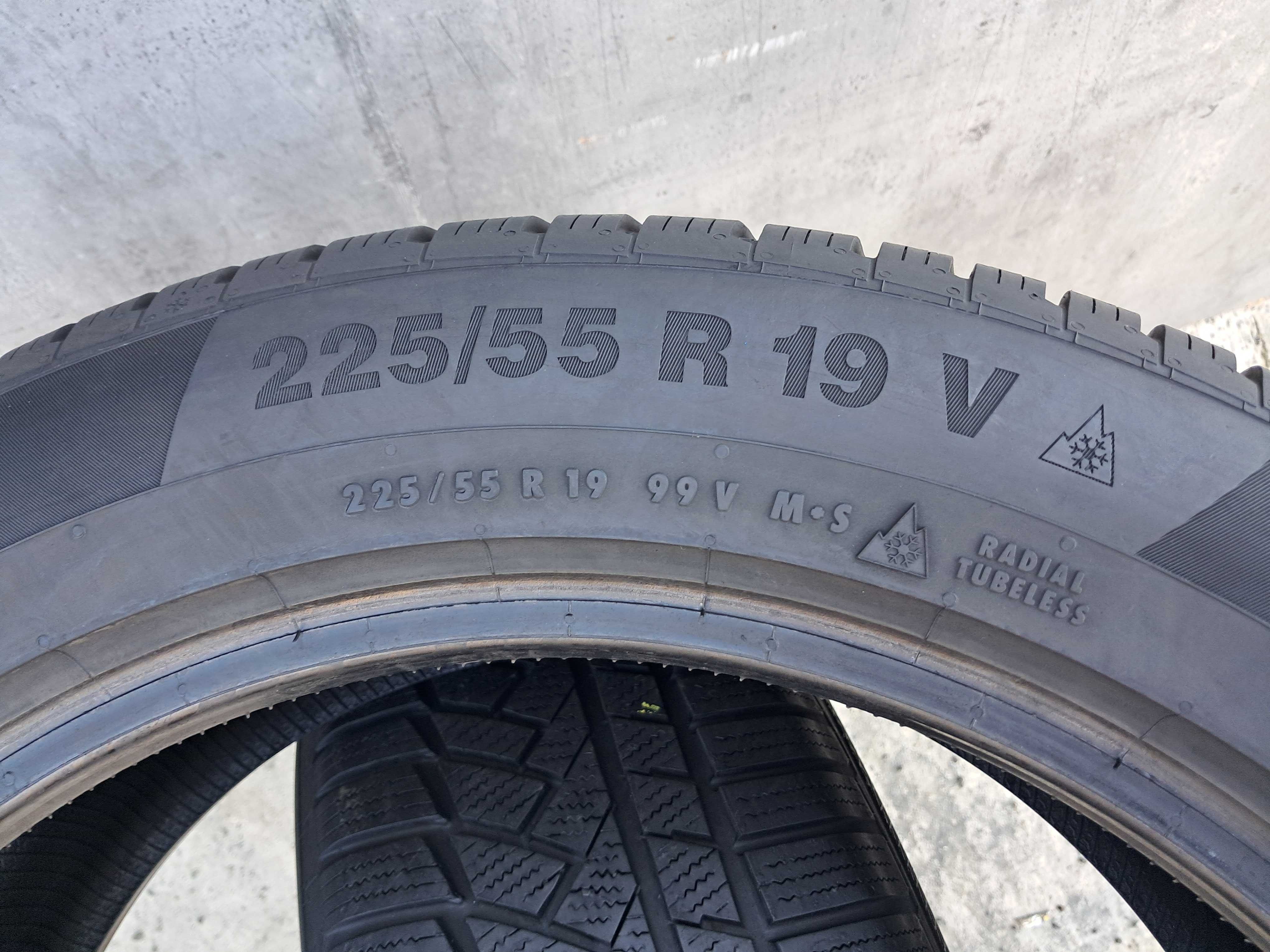 Резина зимова, Continental TS850P SUV 225\55 R19 (арт.13993)