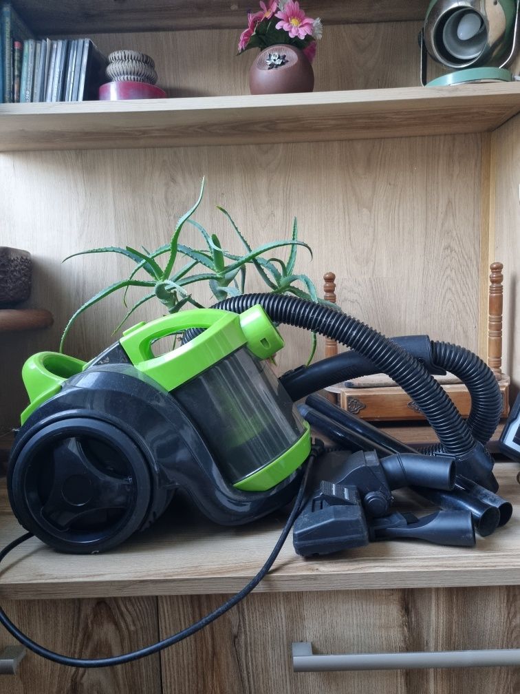 Пилосос Delfa DJC-700