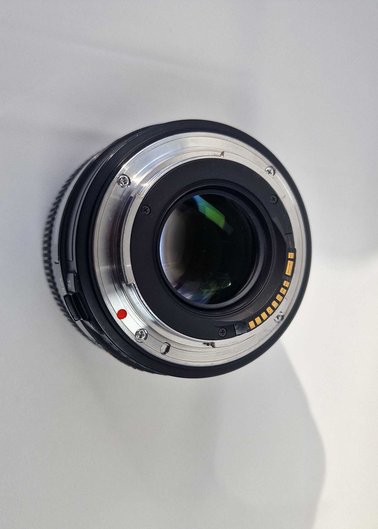 Sigma 30mm F1.4 EX DC HSM for Canon