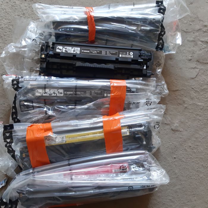 Картриджі canon 718