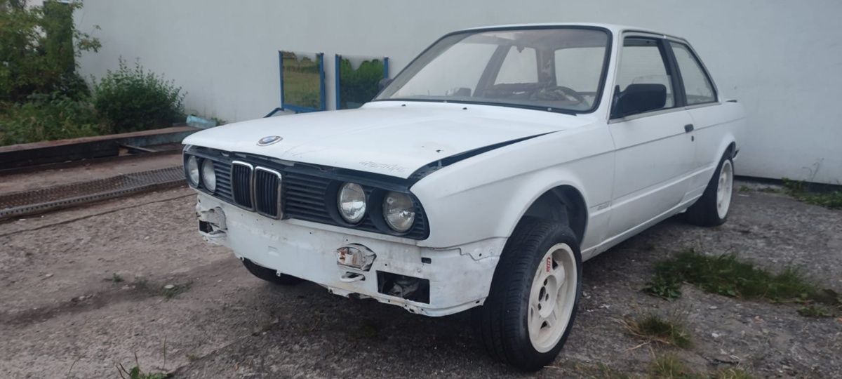 E30 325i IX gola buda z papierami zarejestrowana  E30 323 Coupe wąska