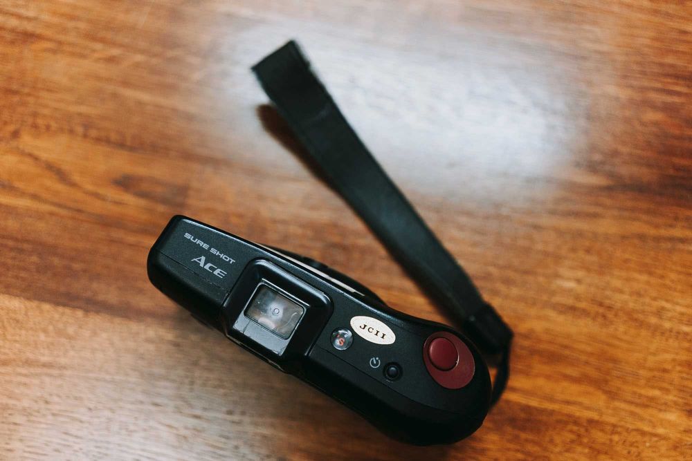 Aparat analogowy Canon Sure Shot Ace - 35mm 3.5 - SPRAWDZONY - street