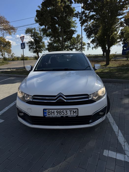 Продам Citroen C Elysee 1.2 2019 рік в гарному стані