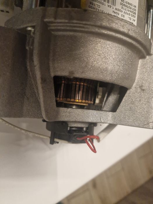 Silnik nidec  WU112U45W00