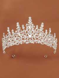 tiara de noiva com coroa de brilhantes