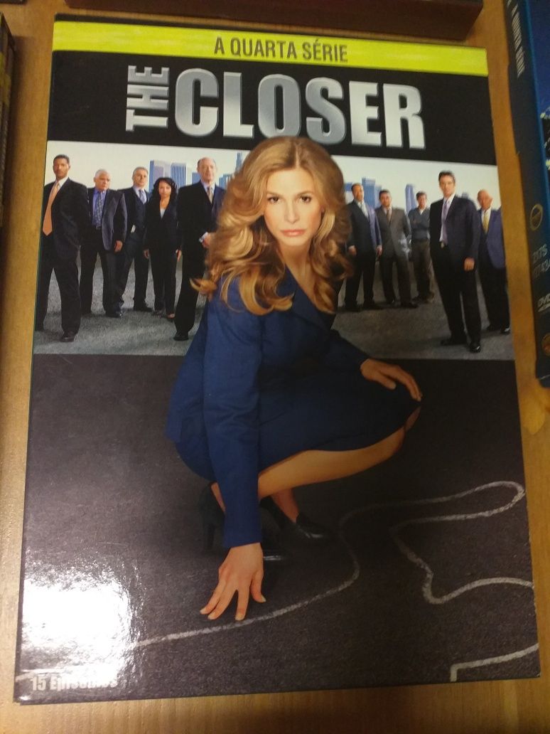 Série policial The Closer 1,2,3,4 temporadas,preço unidade,envio ctt
