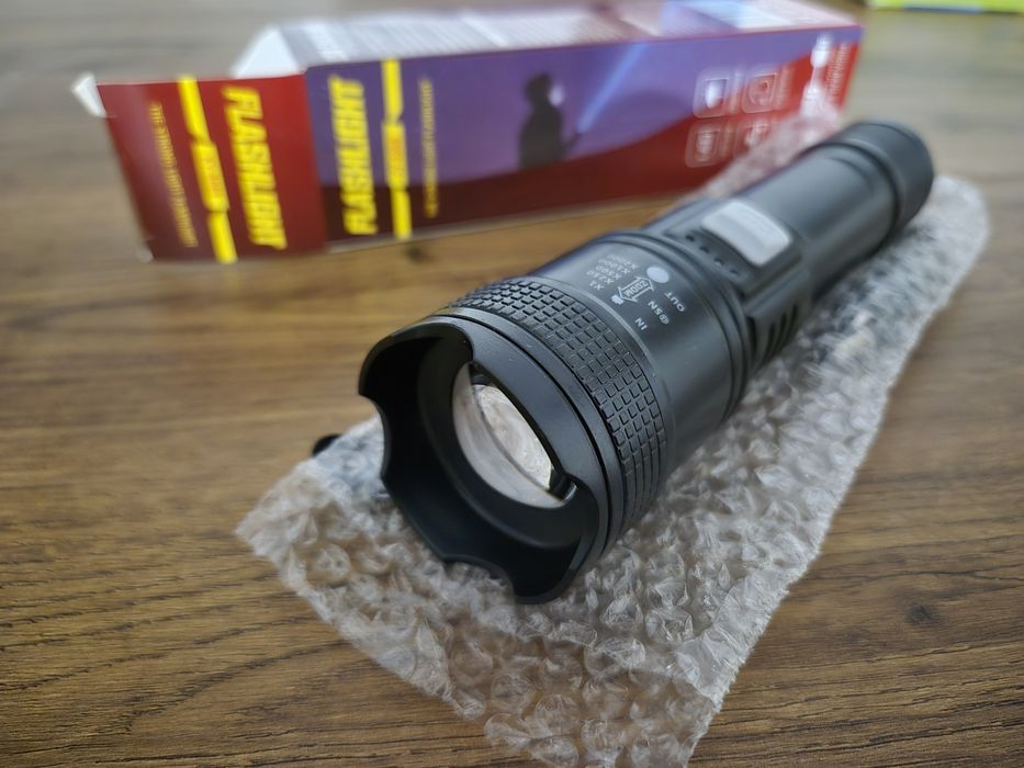 Lanterna LED Portátil