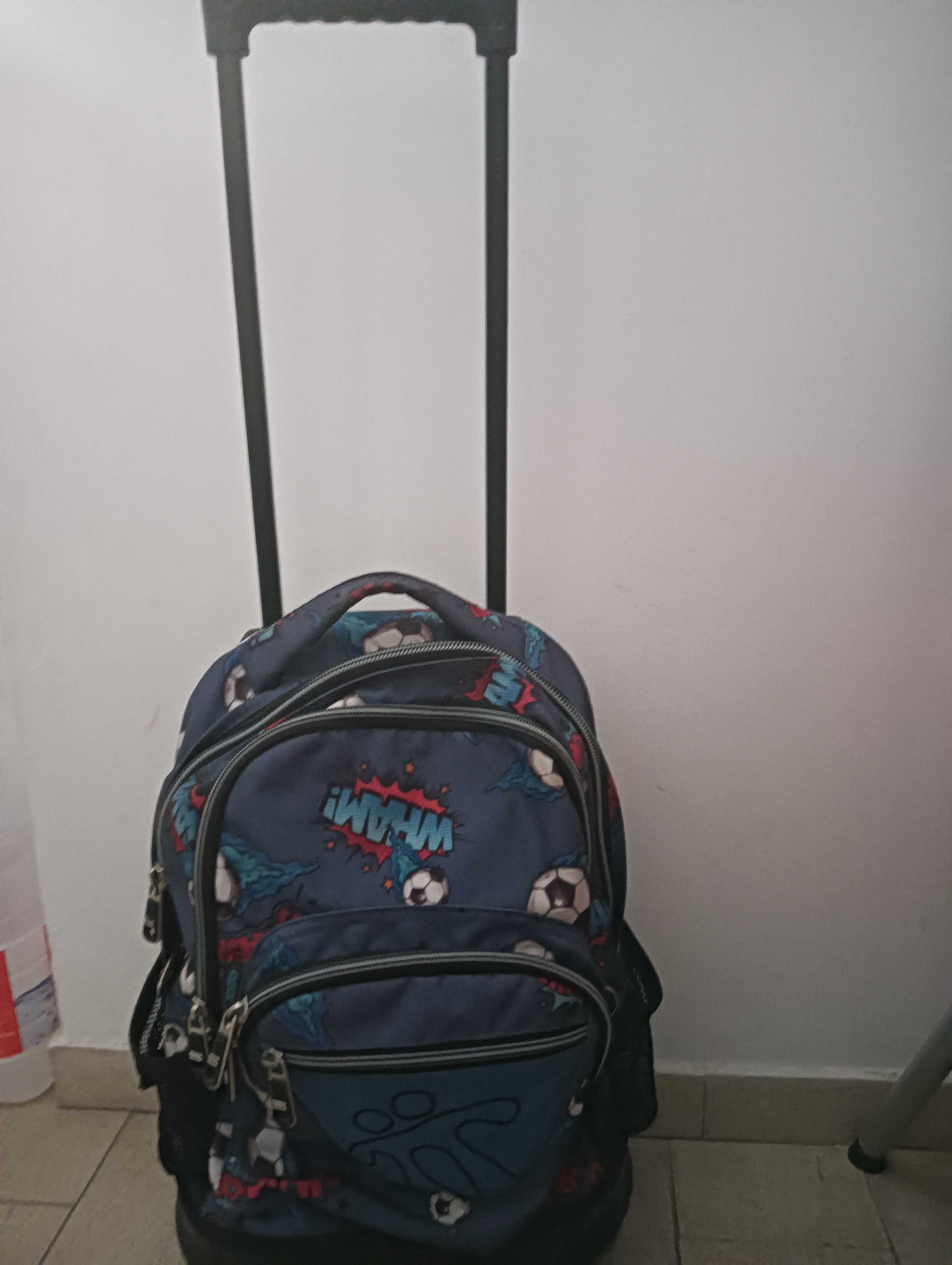 Mochila escolar Totto