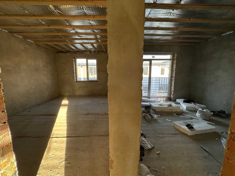 Сучасний таунхаус у престижному районі, який активно розвивається!