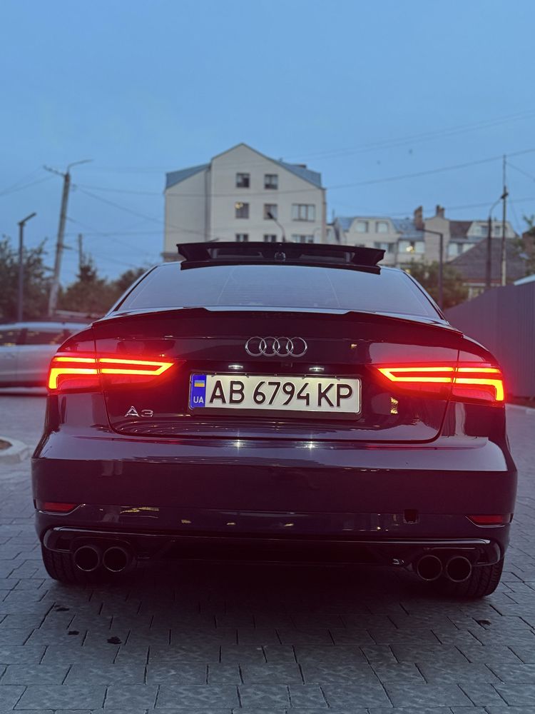 Терміново  AUDI A3 (RS3 пакет) Рестайлінг 2017 рік