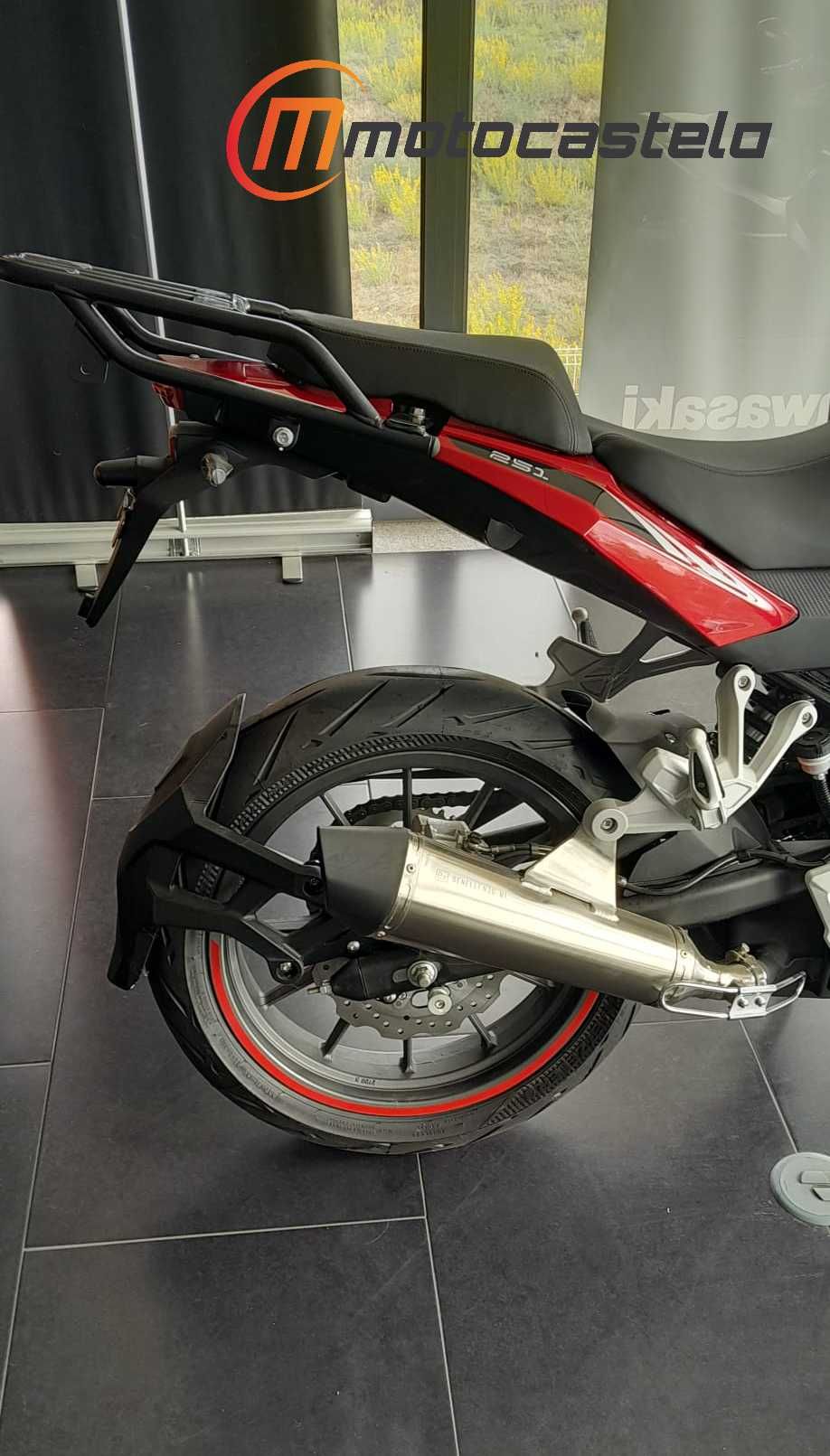 Benelli TRK 251 E4