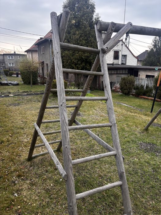 Huśtawka z drabinką dla dzieci