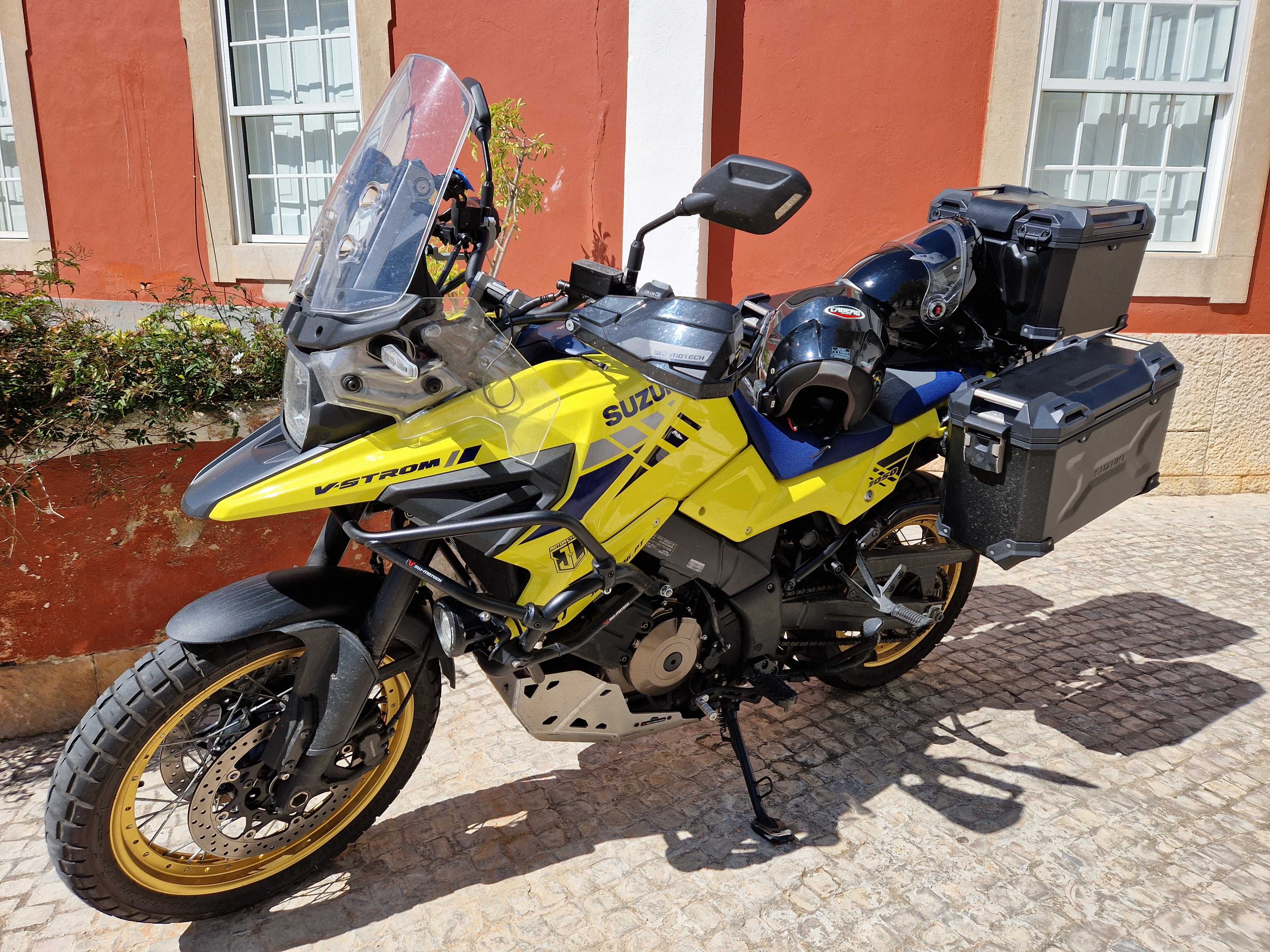 Suzuki 1050 DL V-Strom XT