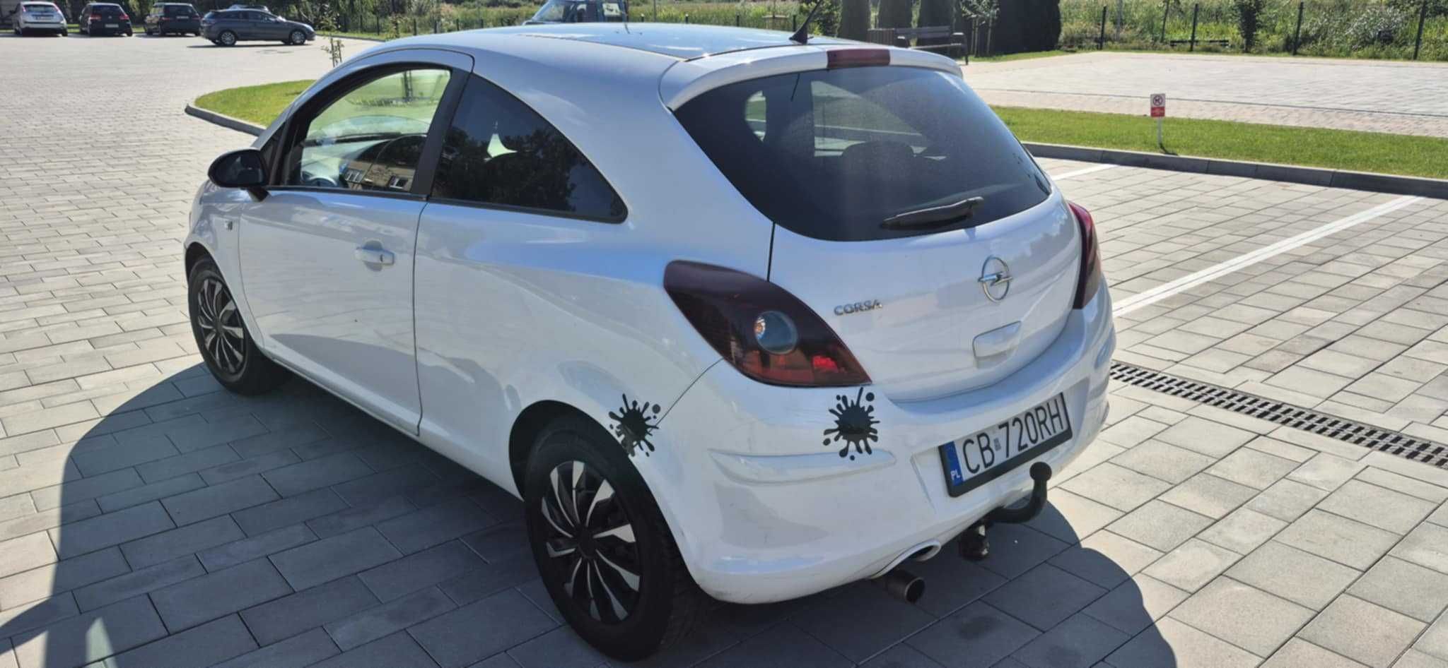 Opel Corsa D 1.4 benzyna 2009r klima