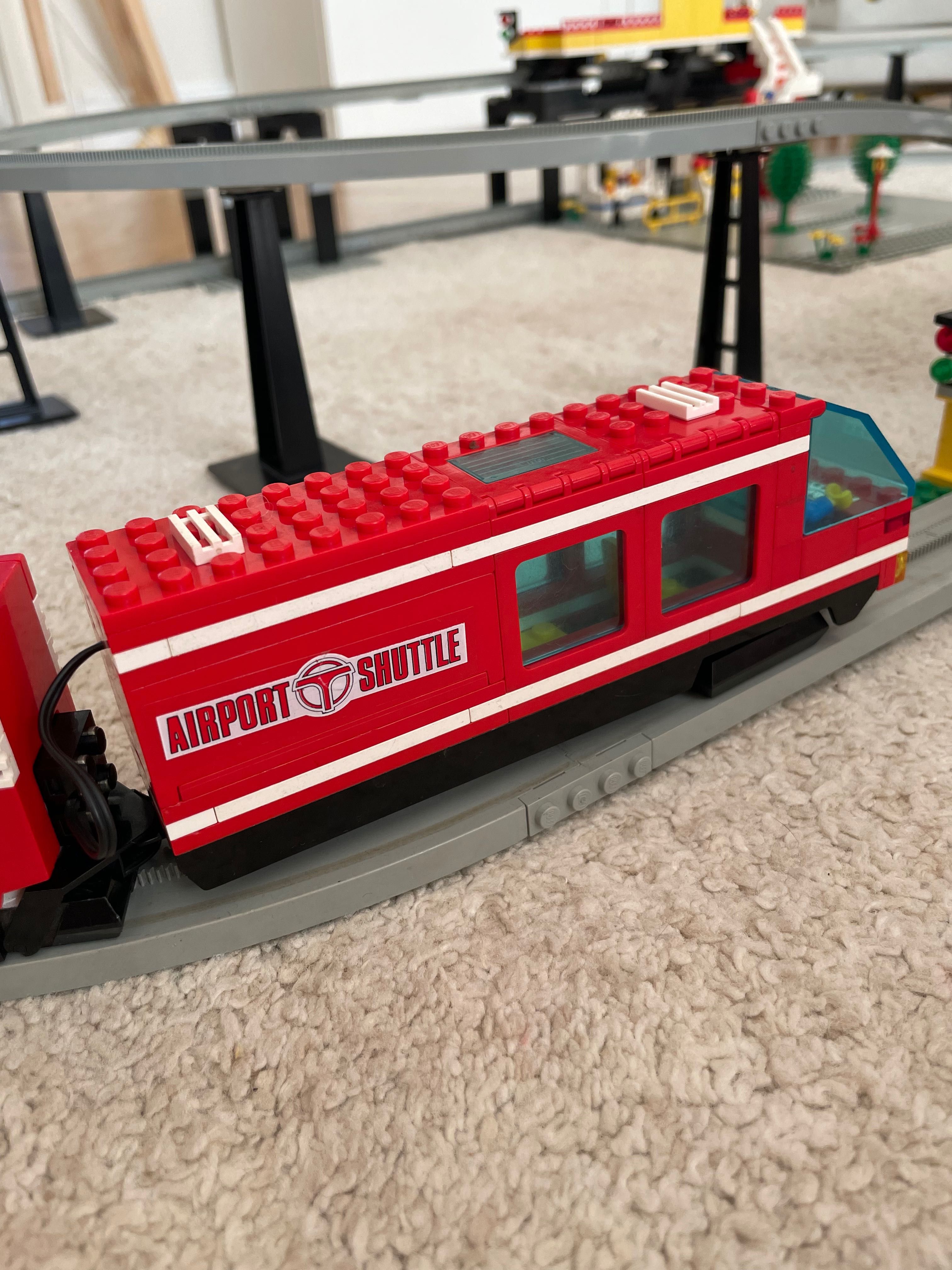 Lego 6399 AirPort shuttle monorail