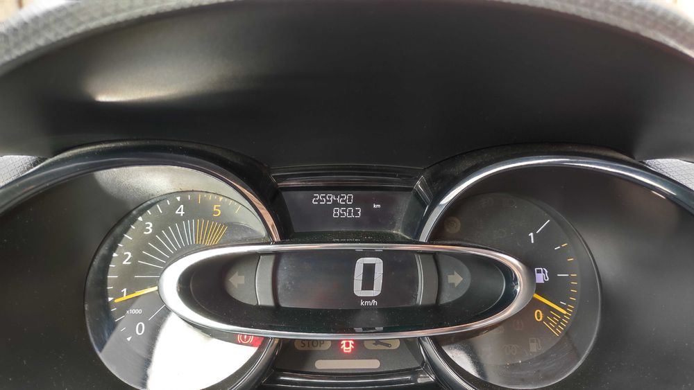 Автомобіль Рено Clio 2015 р. (1,5 дизель)