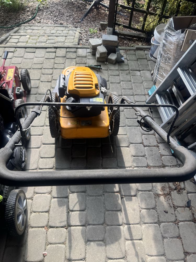 Kosiarka żyłkowa CUB CADET LC3 DP56