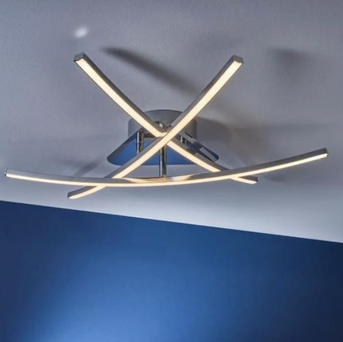 Стильний стельовий світильник