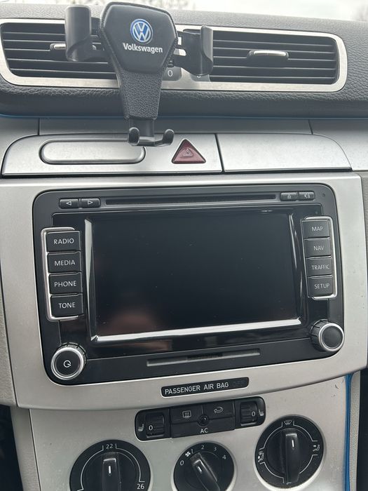 Radio z navi passat b6