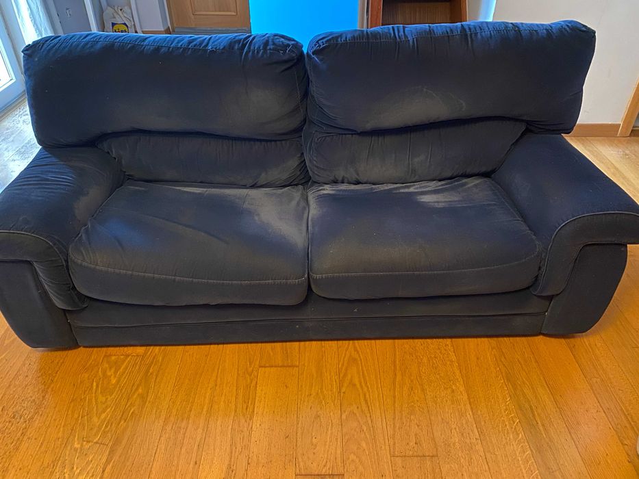 Sofá Chateau D'Ax Azul escuro