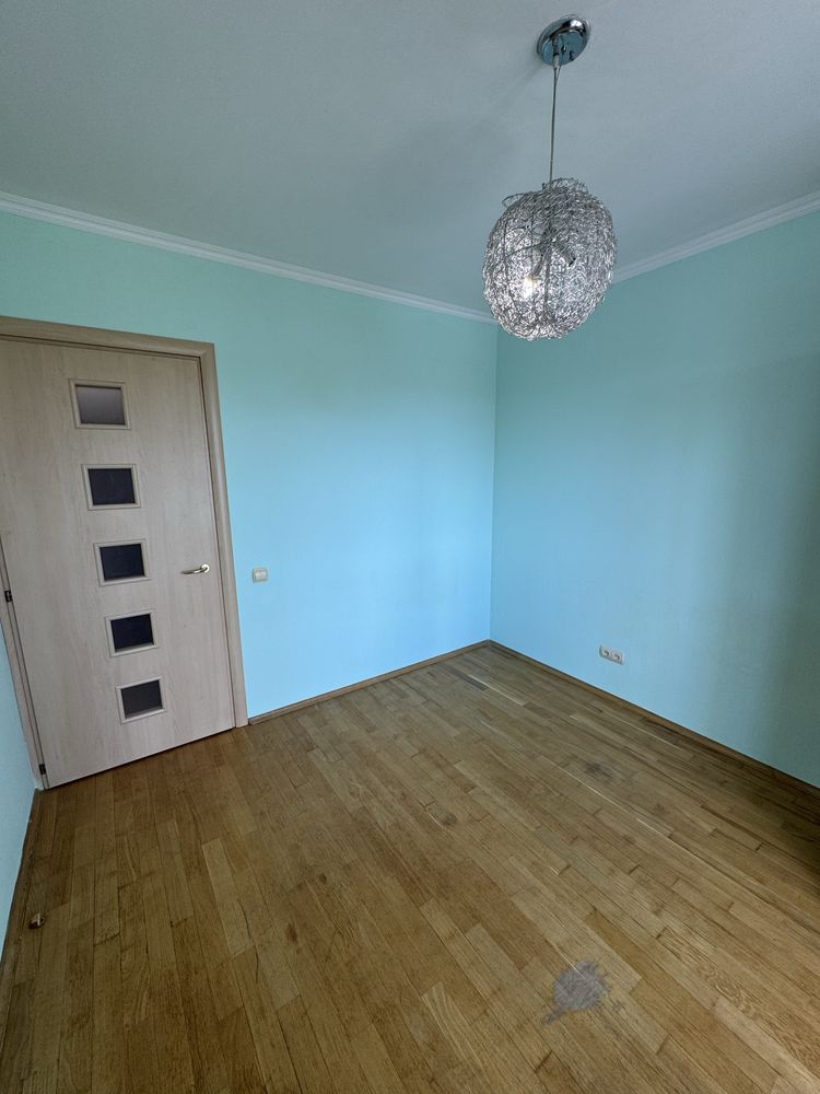 Продам 2 кім квартиру Березняки, вул Івана Миколайчука, 17/2