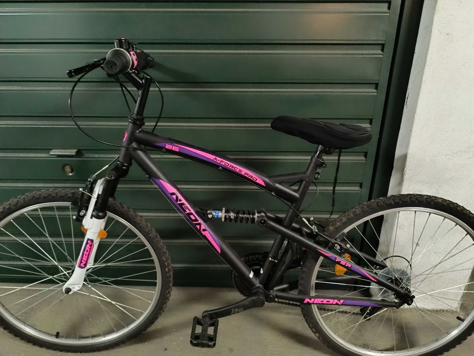 Bicicleta usada poucas vezes