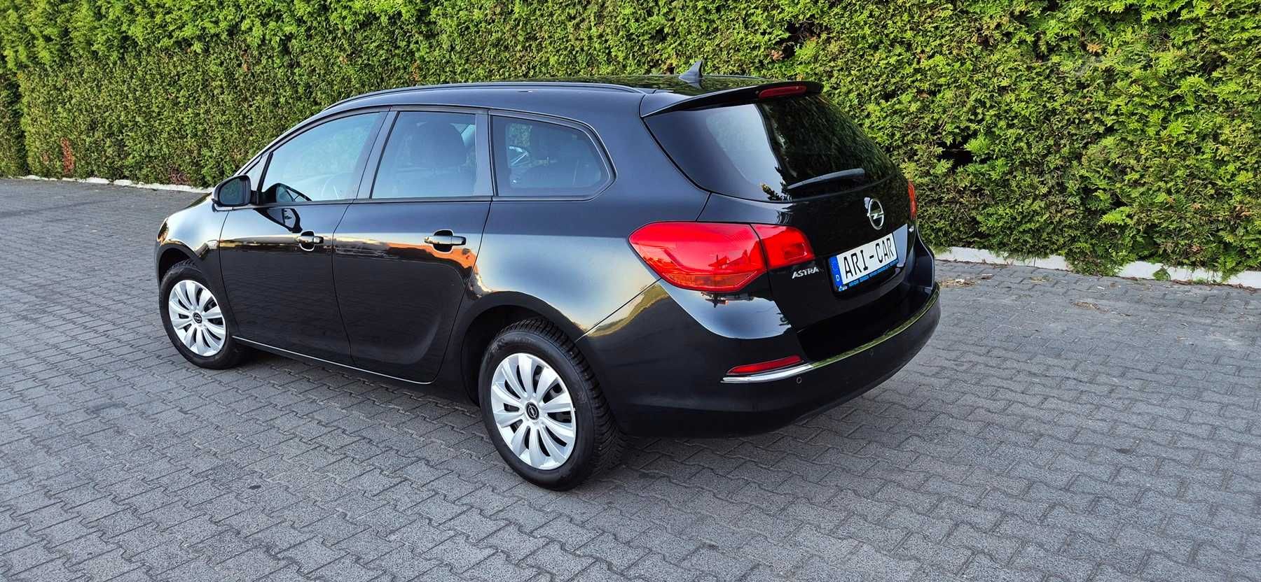 Opel Astra J IV 1.6 Cdti z Niemiec Opłacona w BDB stanie