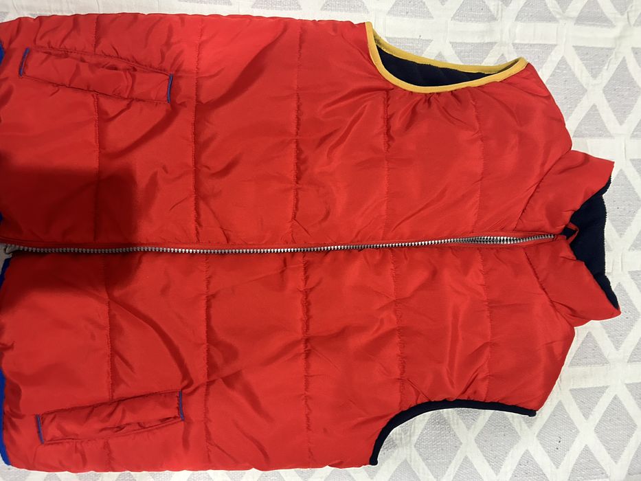 Conjunto de fato de treino e colete