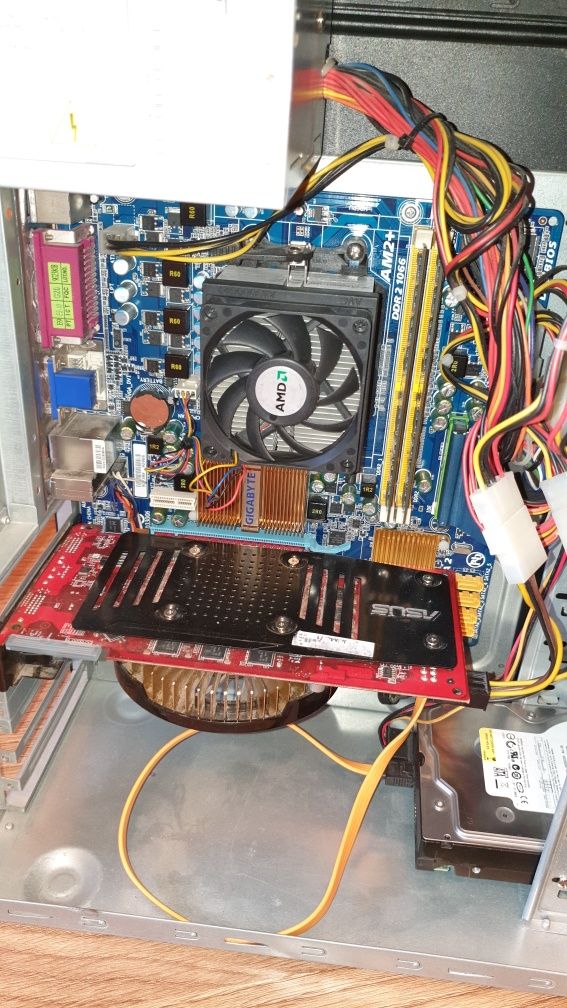 Продам системний блок,монітор LG 22,упс