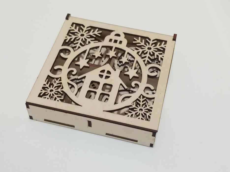 Zawieszki choinkowe w pudełku prezent