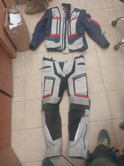 Kombinezon motocyklowy