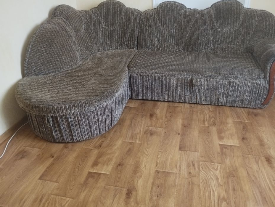 Кут в гостину.Можна як спальний на два місця.