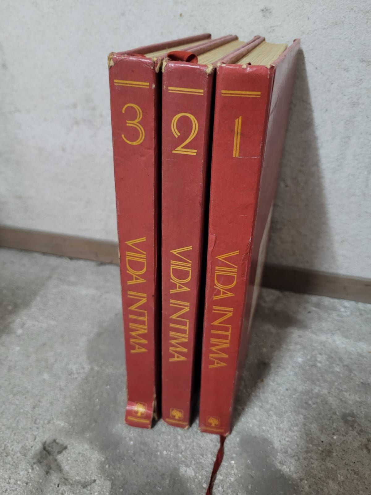 Vendo livros Vida Íntima - enciclopédia do amor e do sexo