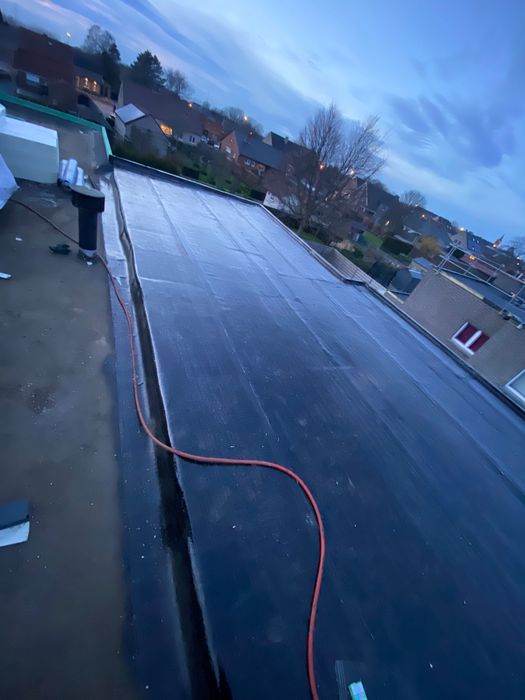 Dachy Plaskie. Pokrycie dachowe, papa termozgrzewalną