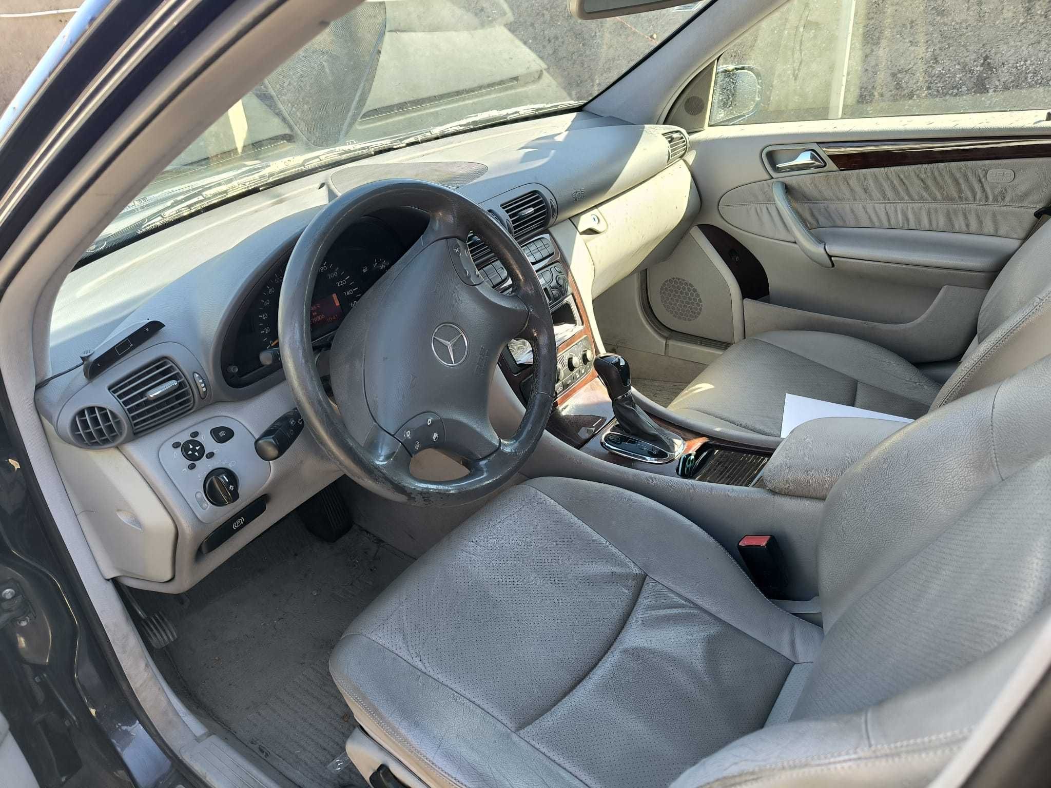 Mercedes-Benz C 220 CDI Elegance (Caixa Automática) – 2001