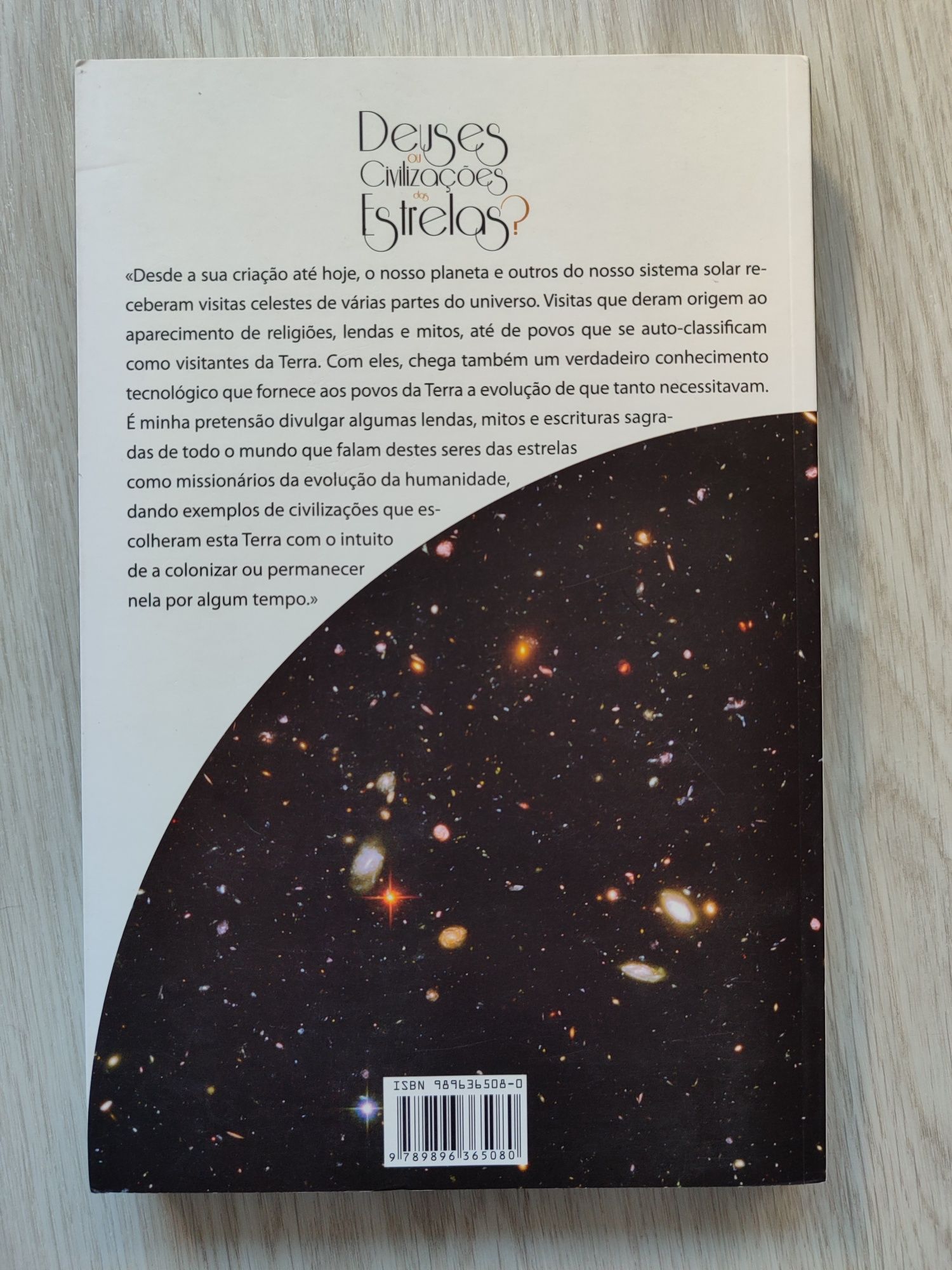Livro sobre Deuses e Civilizações das Estrelas