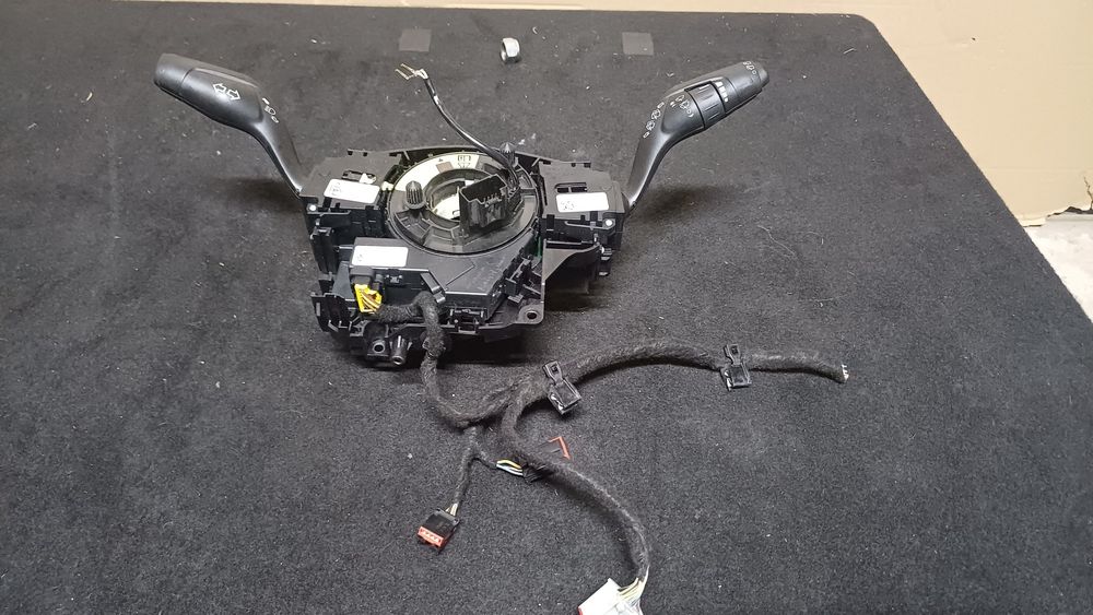 Zwijak taśma kierownicy przelacznik zespolony ford kuga mk2