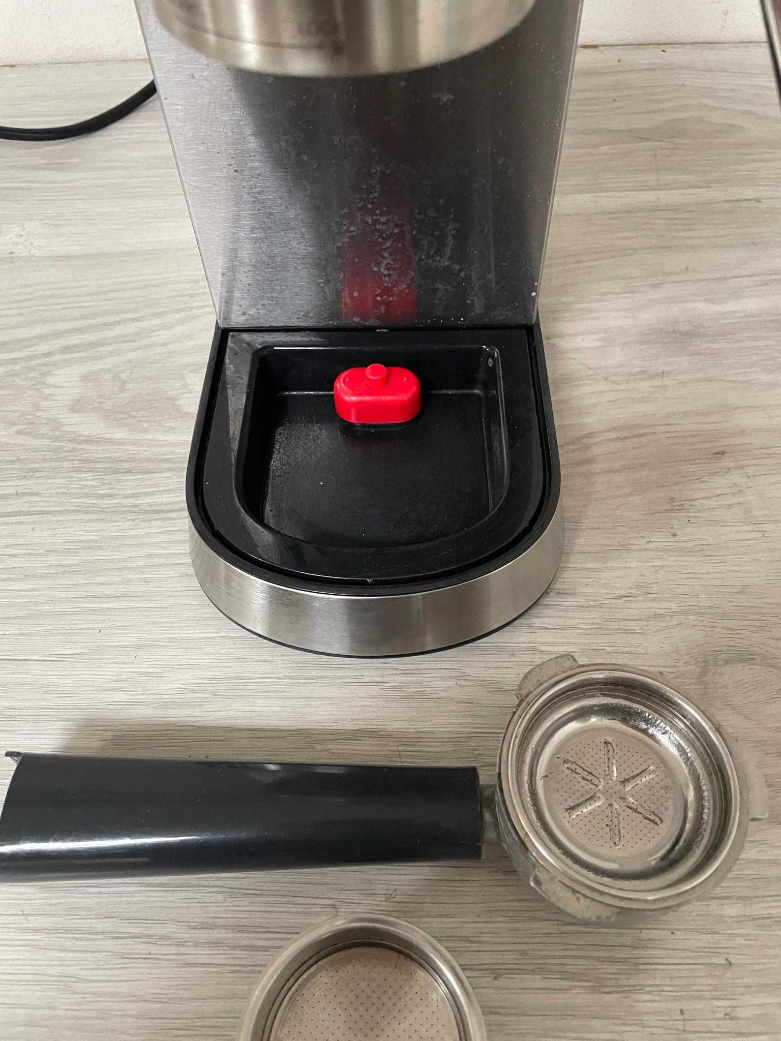 Ekspres AEG EC6-1-6BST