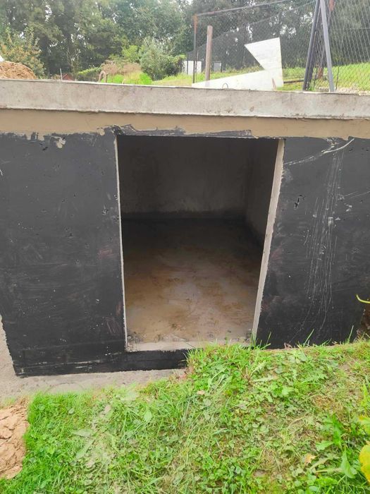 Piwnica betonowa ziemianka z płaskim stropem