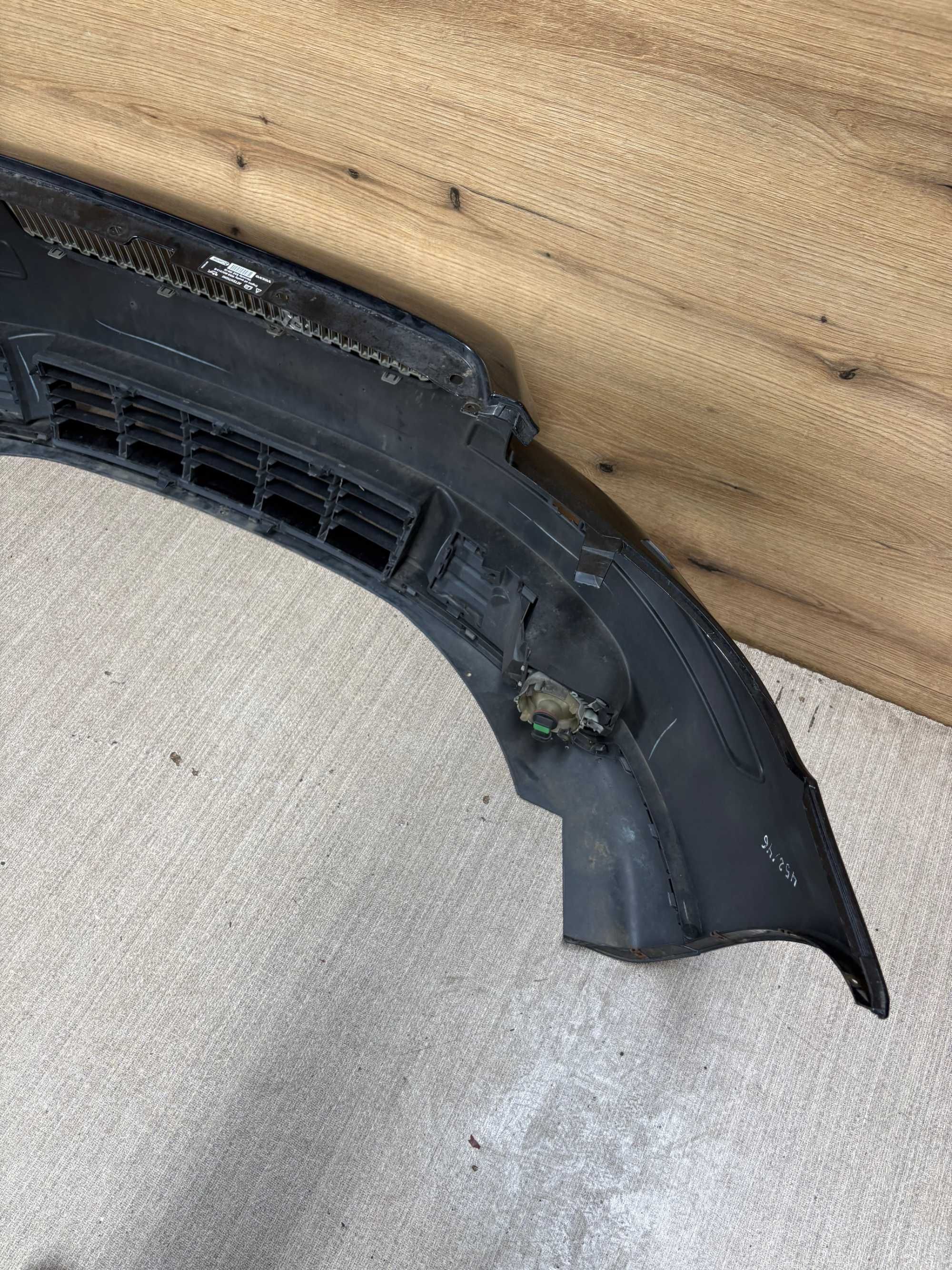 Zderzak przedni volvo v50 przed liftem 452/46