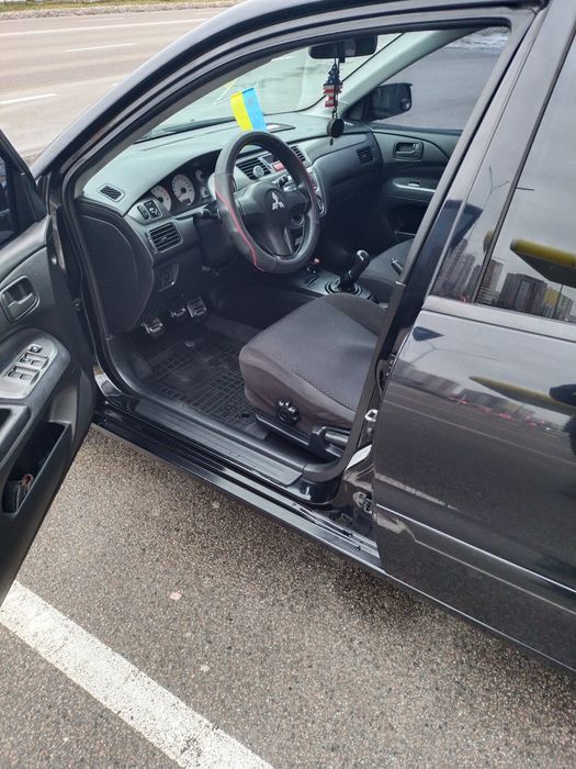 Mitsubishi Lancer