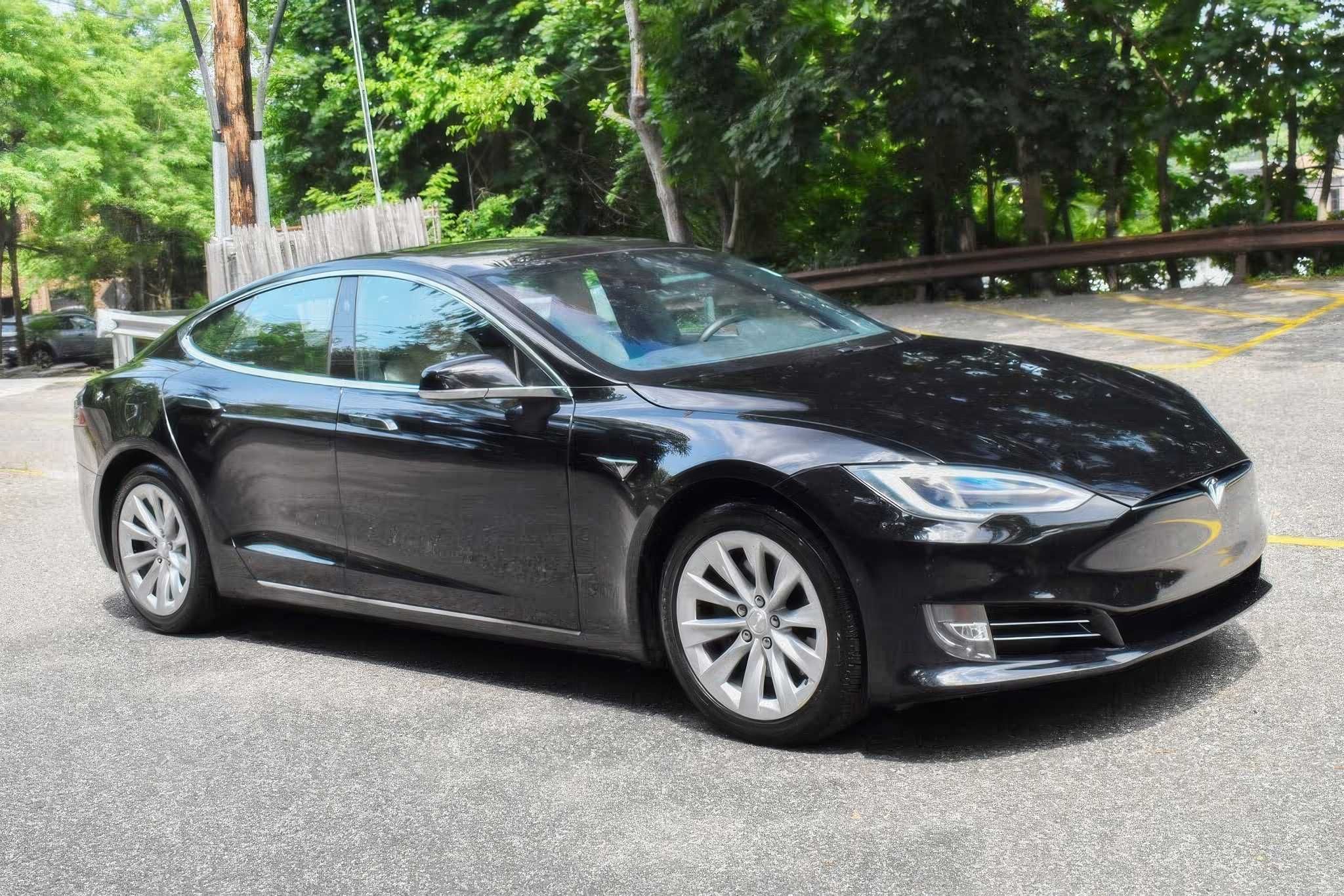 2019 Tesla Model S Standard Range