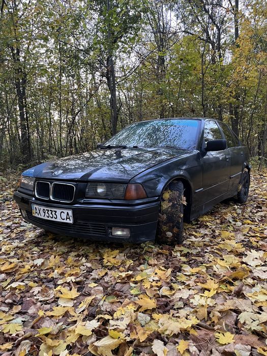 БМВ Е36 м40б18 седан