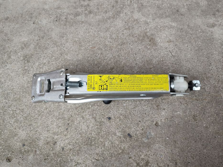 Домкрат Audi A6 c5 Volkswagen Passat b5 Golf 4 Skoda superb 1 гольф 4