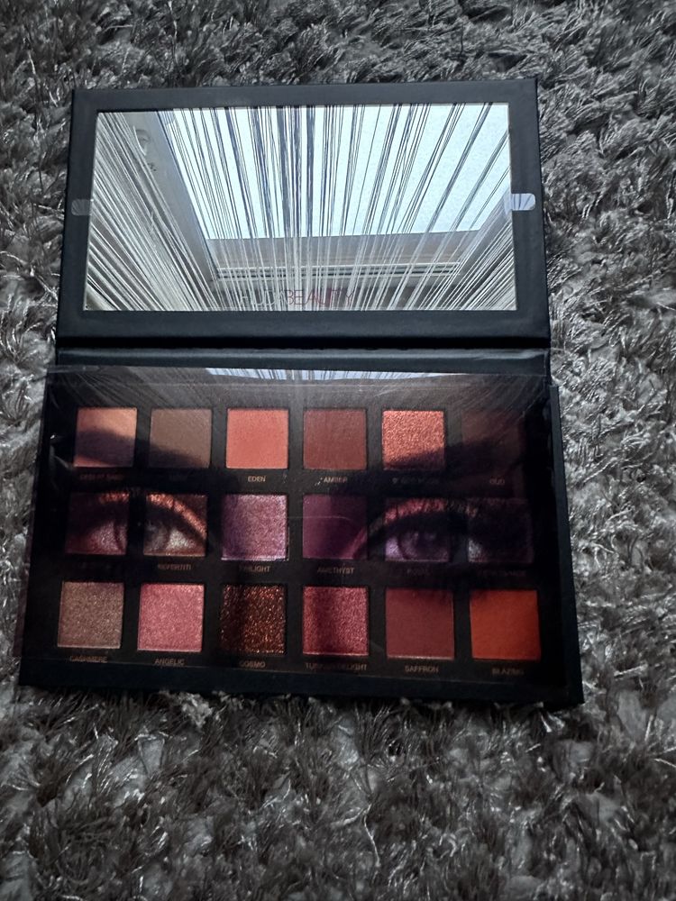 Nowa Paleta cieni Huda Beauty