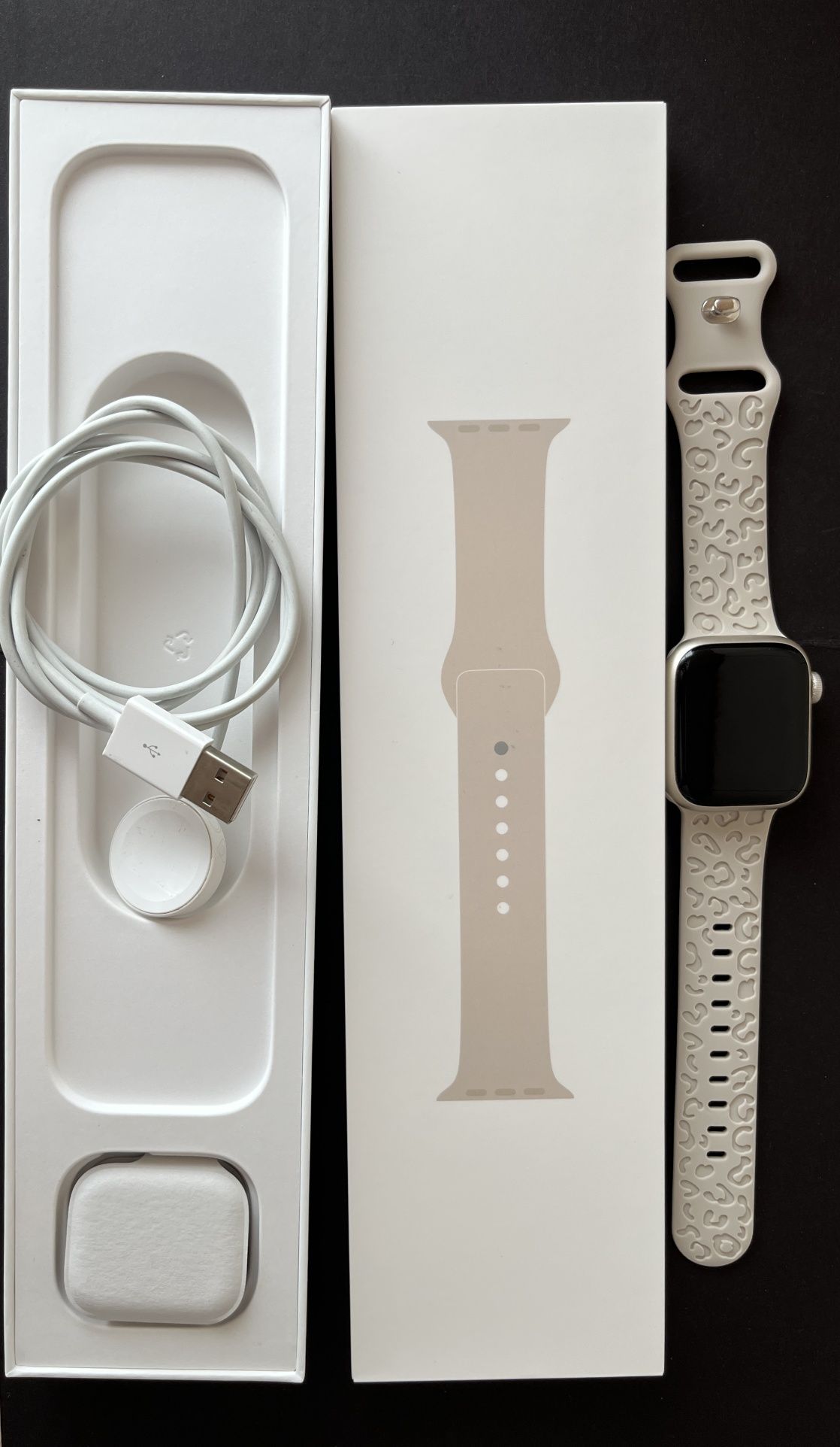 Apple Watch 8 41 mm Starlight Aluminum