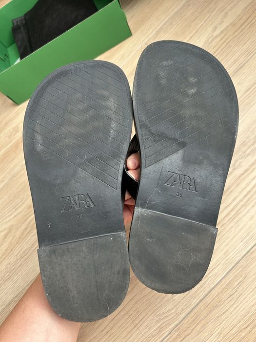 Шлепки Zara